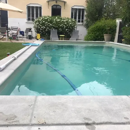 Au Centre De