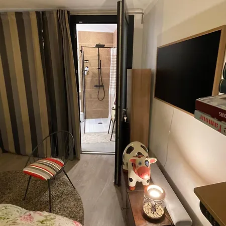 Au Centre De Holiday home Nimes